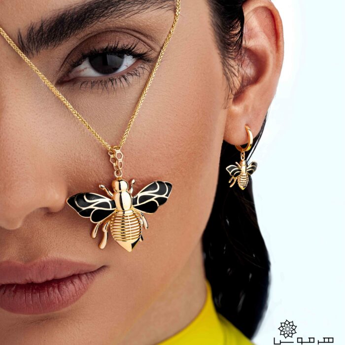 نیم‌ست طلا 18 عیار زنبور Dior از تولیدات هرموس